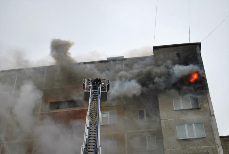 Петропавлда 10 қабатты үйден өрт шықты