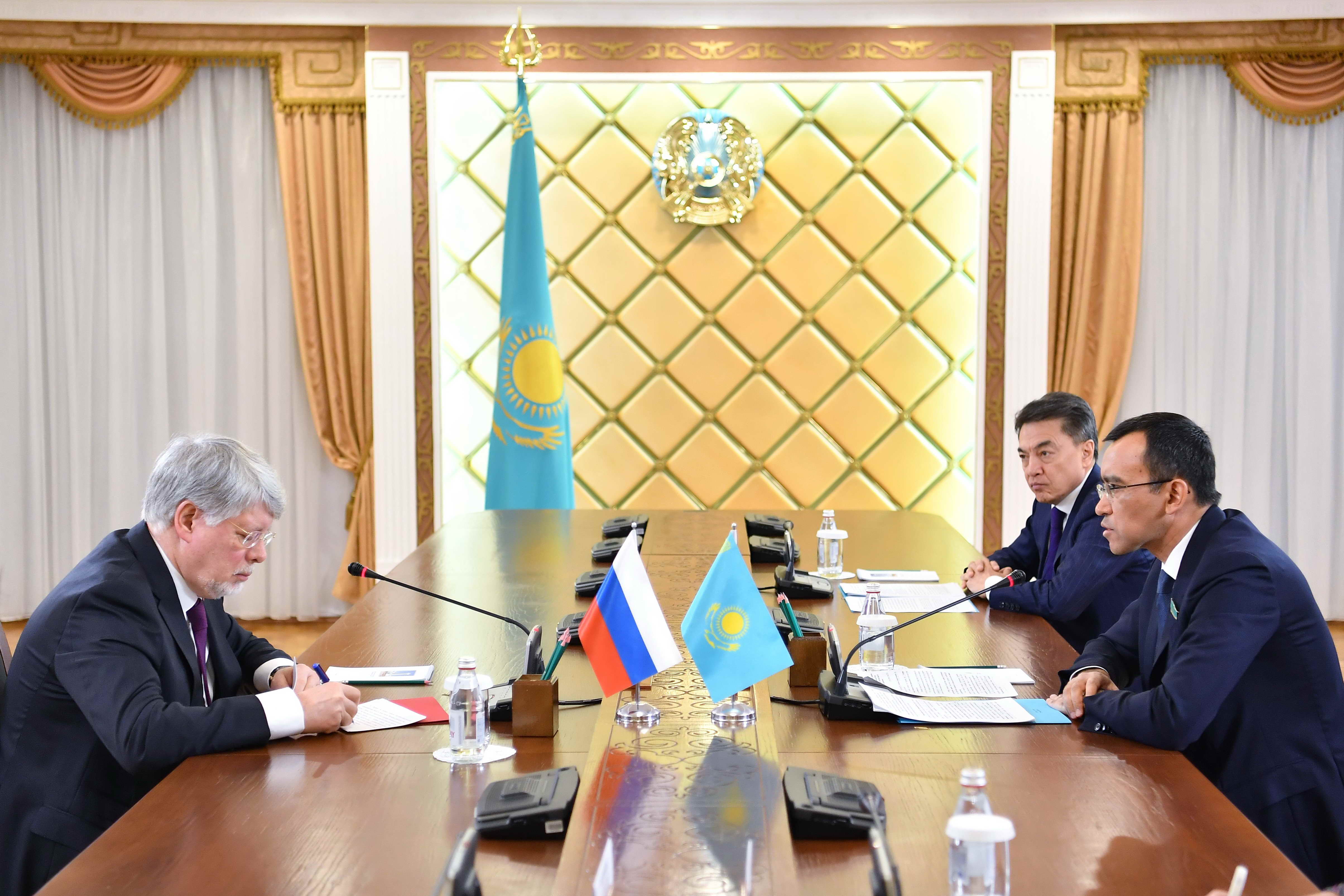 Сенат Төрағасы Ресейдің Қазақстандағы елшісімен кездесті