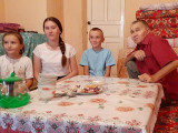 Түркістанда жалғызбасты әке баспаналы болып, жұмыспен қамтылды