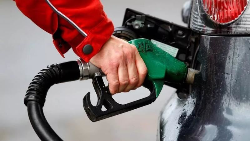 Елімізде жанармай импортына тыйым салу мерзімі тағы ұзарды