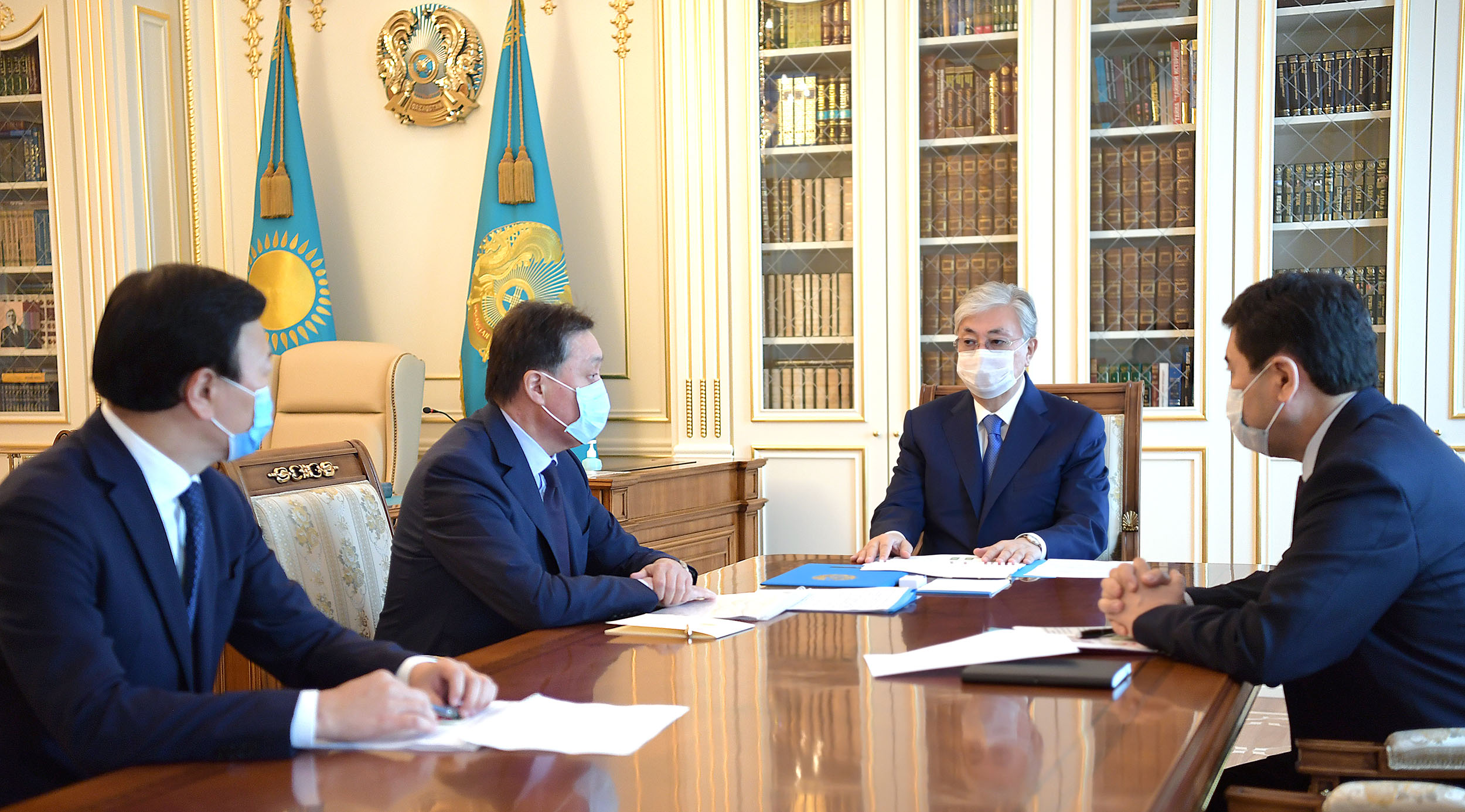 Президент карантин режимін екі аптаға ұзартуды тапсырды