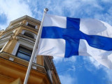 Финляндия 10 елмен қатынасты шектеді