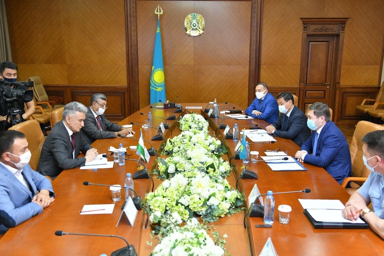 Шымкент әкімі Өзбекстанның бас консулымен кездесті