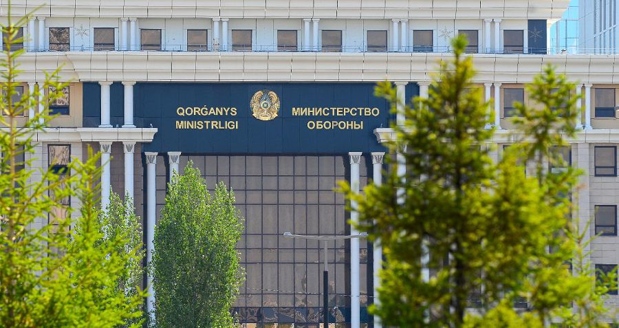 Әскери қызметшілерді оқу жылының басталуымен құттықтады