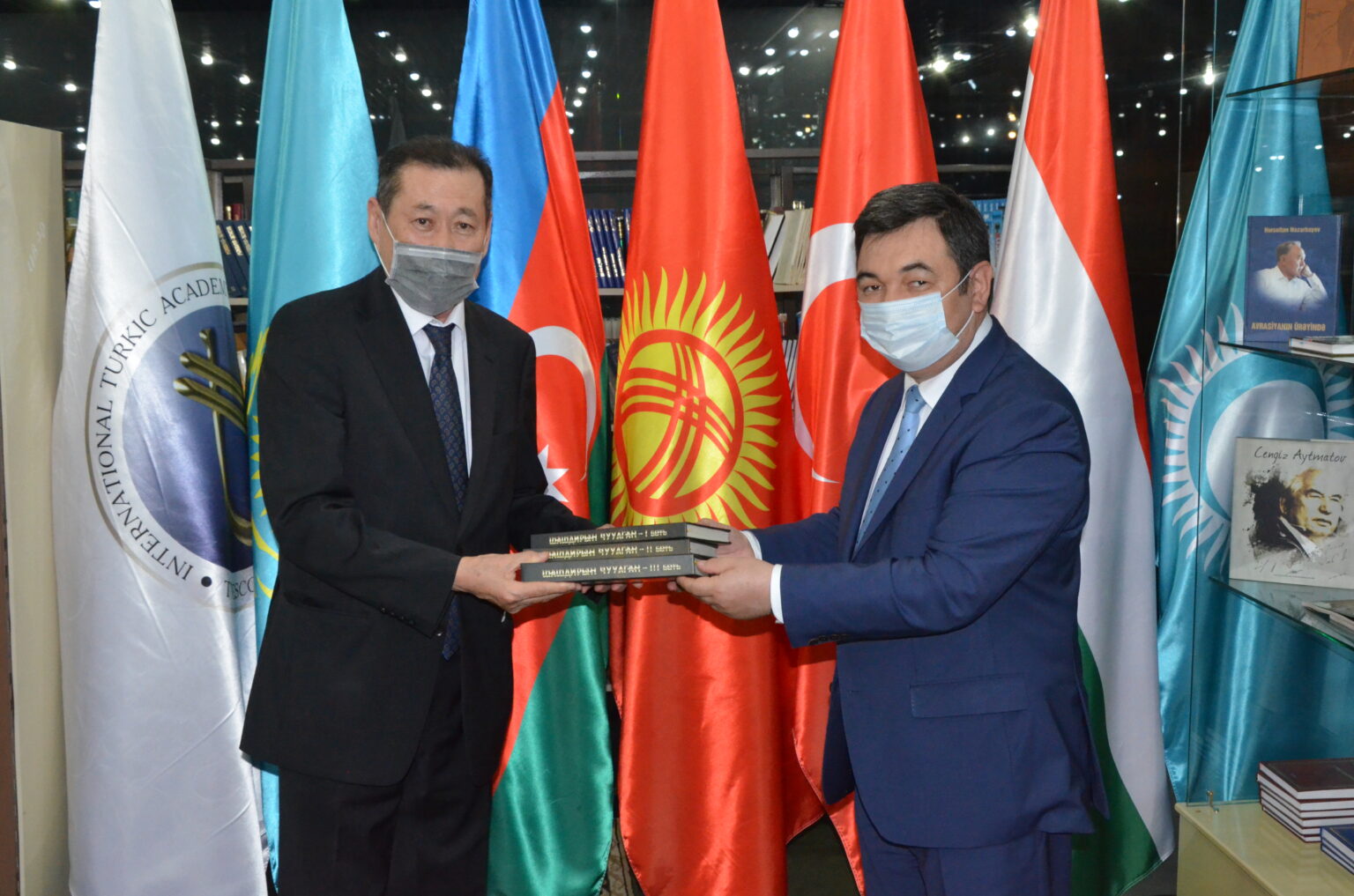 Түркі академиясы “Жамиғ ат-тауарих” кітабын моңғол тілінде шығарды