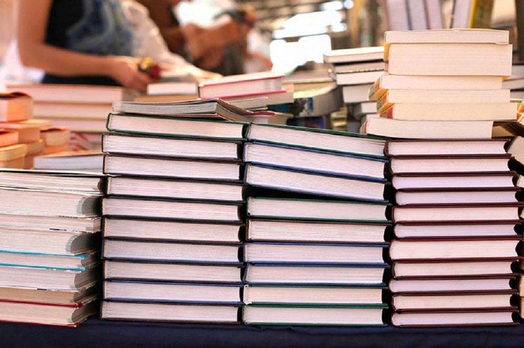 Атыраудағы мектептерге 738 353 жаңа оқулық таратылып жатыр