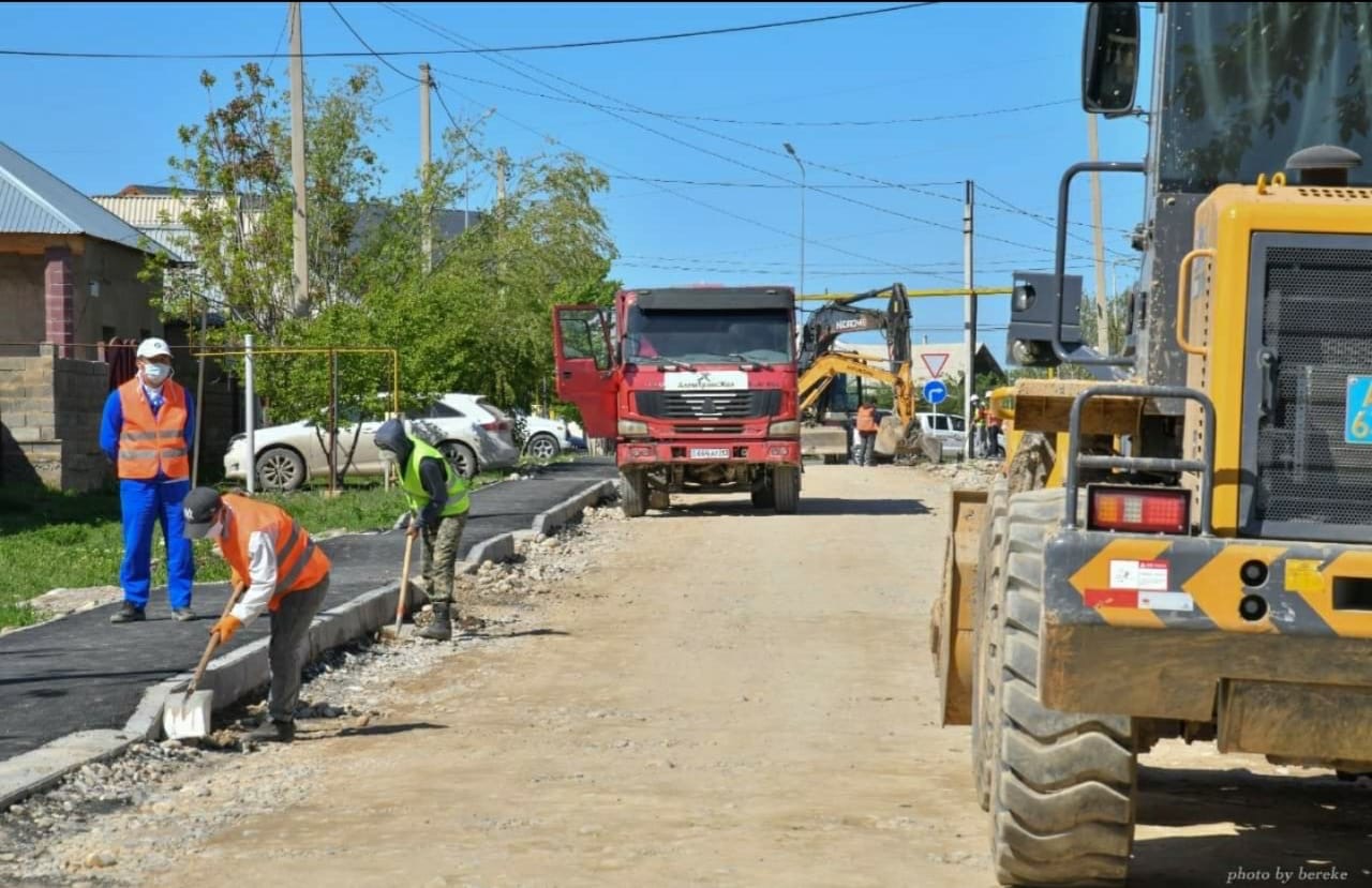 Шымкентте 203 шақырым жол жөндеуден өтті