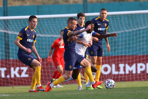 Футбол: "Астана" ұтты, "Қайрат" тең ойнады