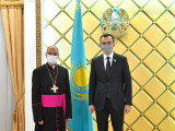 Сенат Төрағасы Ватиканның Қазақстандағы өкілімен кездесті