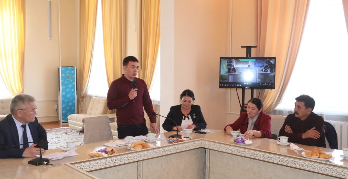 Жерлестері Бауыржан ақынды еске алды