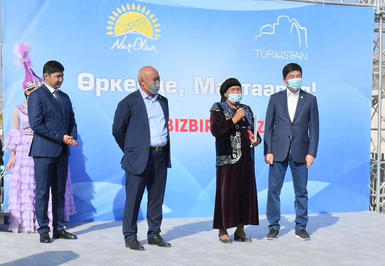 Мақтааралда Nur Otan партиясының қолдауымен салынған 20 үй тұрғындарға табыс етілді