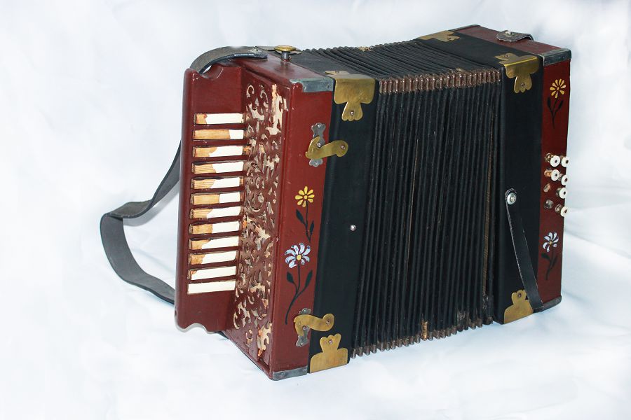 Тайжан тартқан сырнай