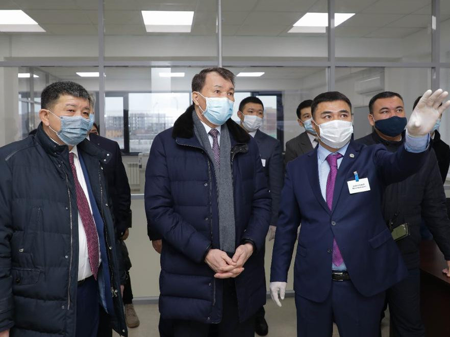 Алик Шпекбаев атыраулықтармен кездесті