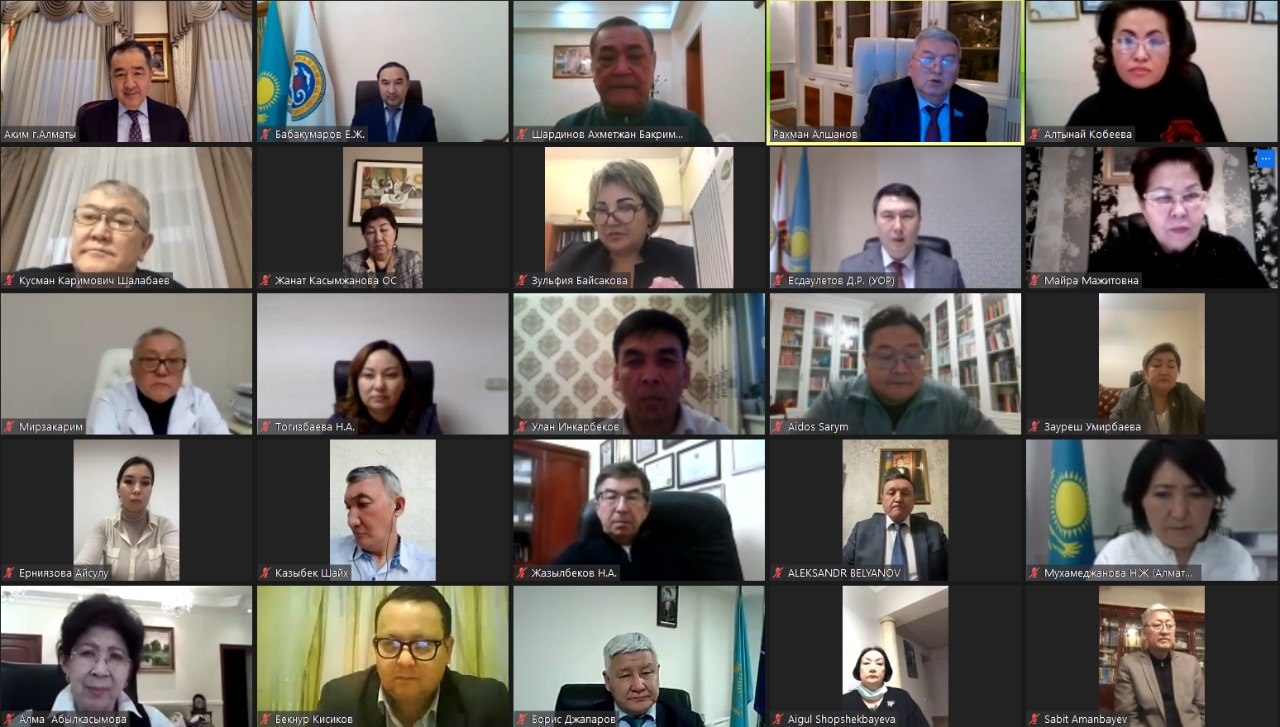 Бақытжан Сағынтаев Қоғамдық кеңес мүшелерімен кездесу өткізді