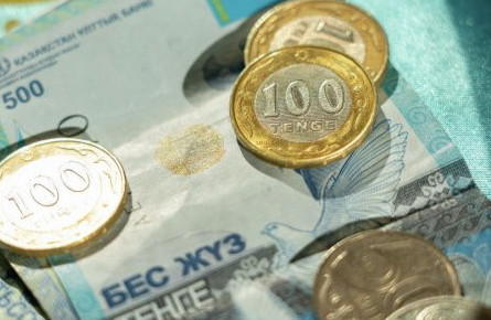Теңге қалай құбылды?