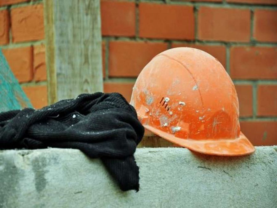Жалақысыз қалған жұмысшылар жұмыс берушіні сотқа беруге мәжбүр болып отыр