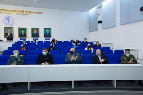 Студенттер Ауған соғысы ардагерлерімен кездесті