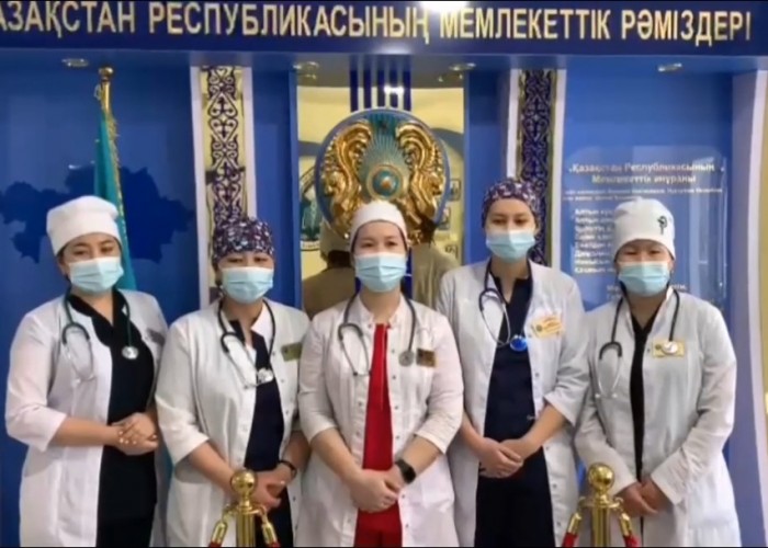 Атыраудың дәрігерлері «Туған елге мың алғыс!» челленджін ұйымдастырды