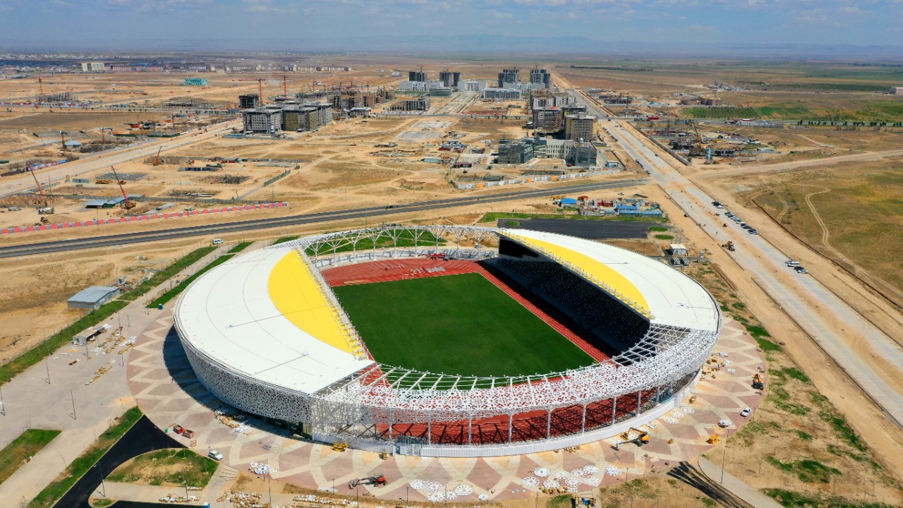 Шалшыққа айналған стадион...