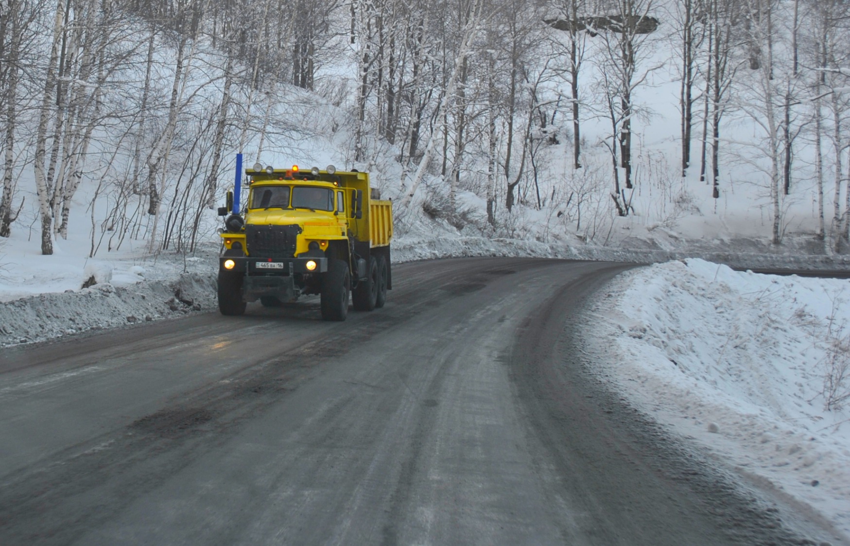 ШҚО трассаларында ауыр жүк көліктеріне шектеу қойылады