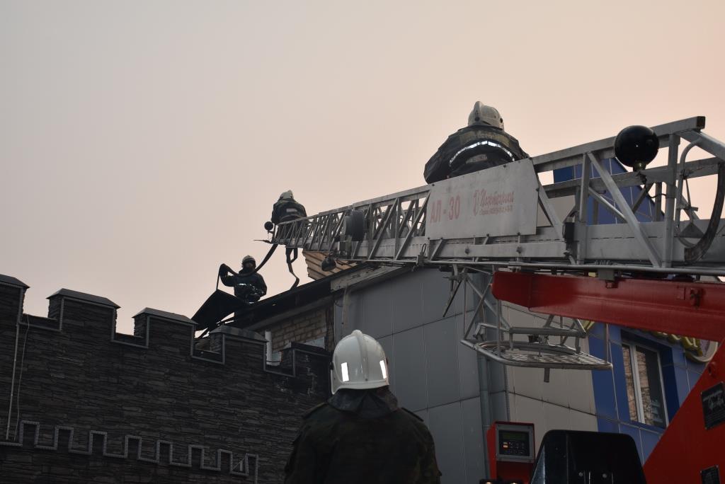 Петропавлда мейрамхана өртеніп, адамдар эвакуацияланды