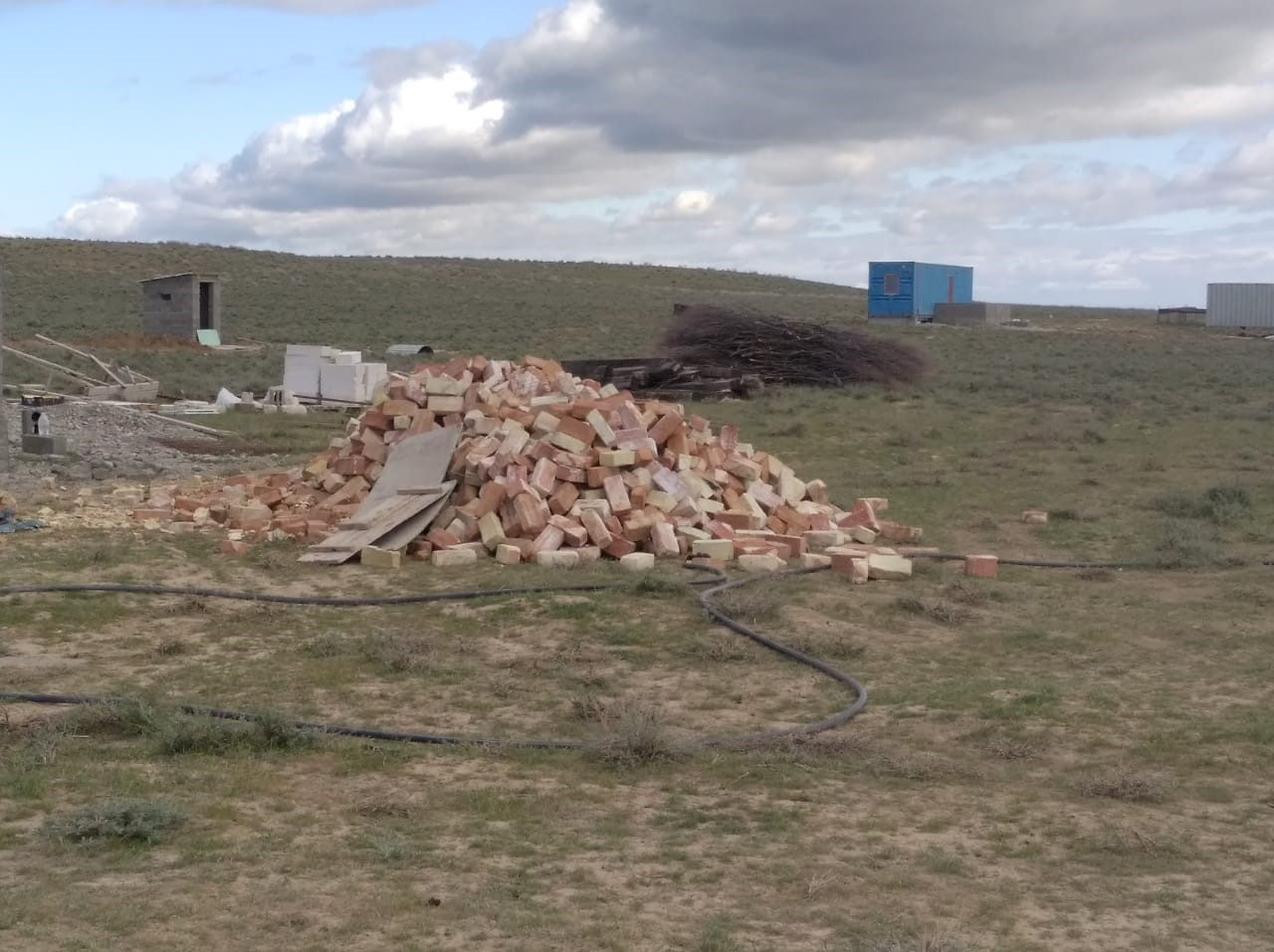 Жайылымға талас ауылды екіге жарып тұр