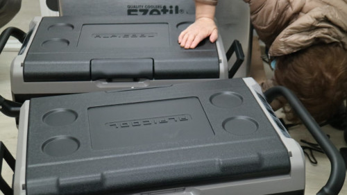 Атырауға вакцина тасымалдайтын мұздатқыш камералар жеткізілді