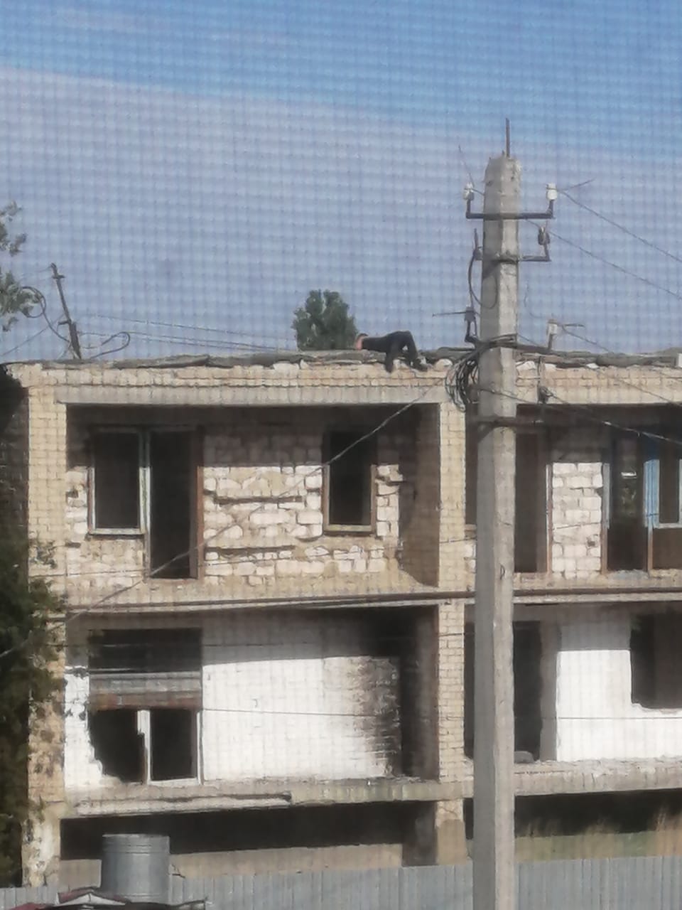 Атырауда 2-қабаттан секірмек болған бозбала құтқарылды