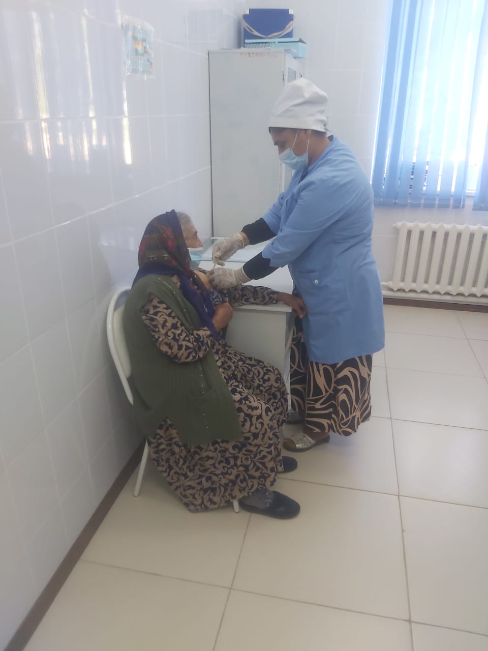 Жамбыл облысында жүзге жақындаған әже вакцина салдырды