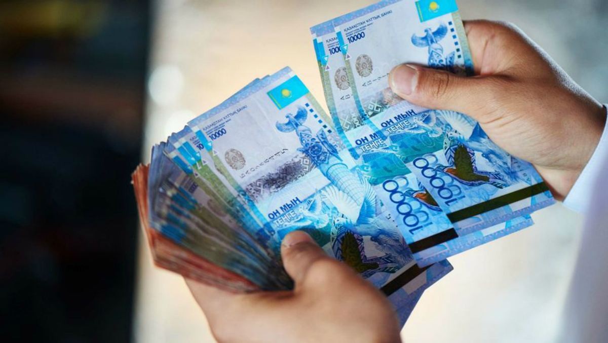 Атыраудағы емхананың есепшотынан 70 млн теңге ұрлағандар сотталды