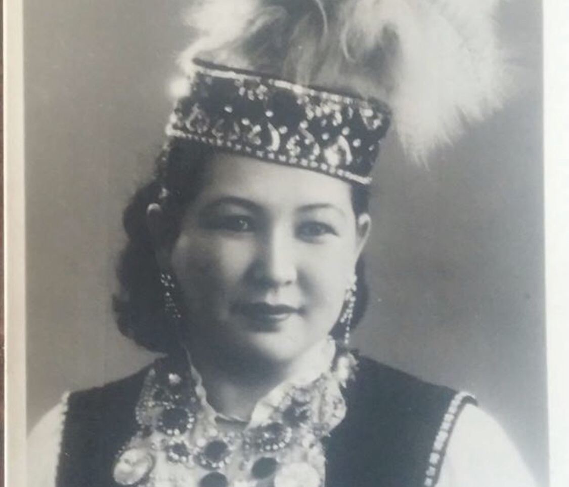 Өмірі өнермен өрнектелген