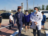 Алексей Цой Атырау облысындағы ауылдық ауруханаға барды