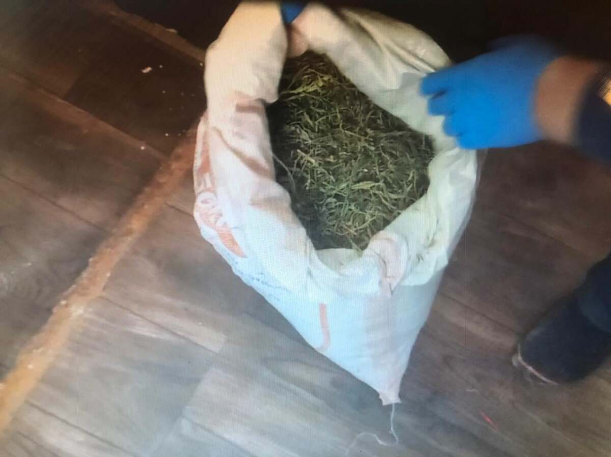 Есірткі сатқан мұғалім 10 жылға сотталды