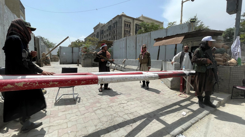 БАҚ: Талибандар соғыс ардагерлерін министрліктің негізгі қызметтеріне тағайындады