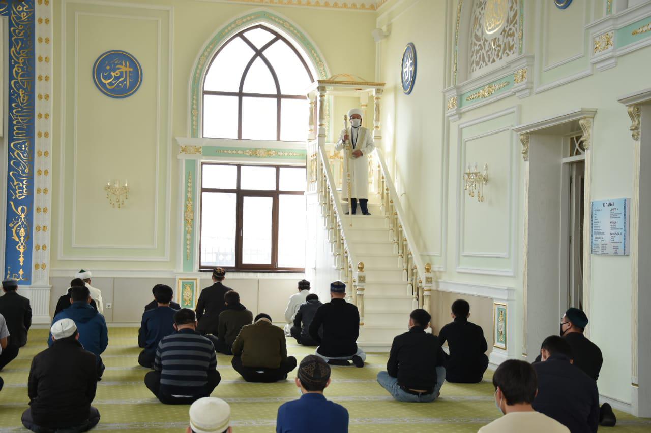 Мешіттерде жұма намазын оқуға рұқсат берілді