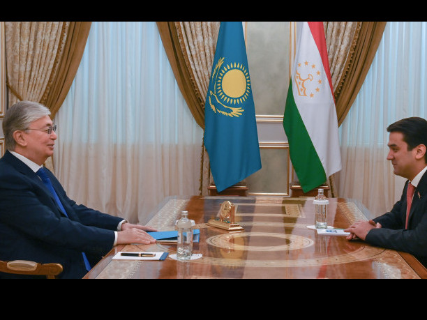 Мемлекет басшысы Рустами Эмомалиді қабылдады