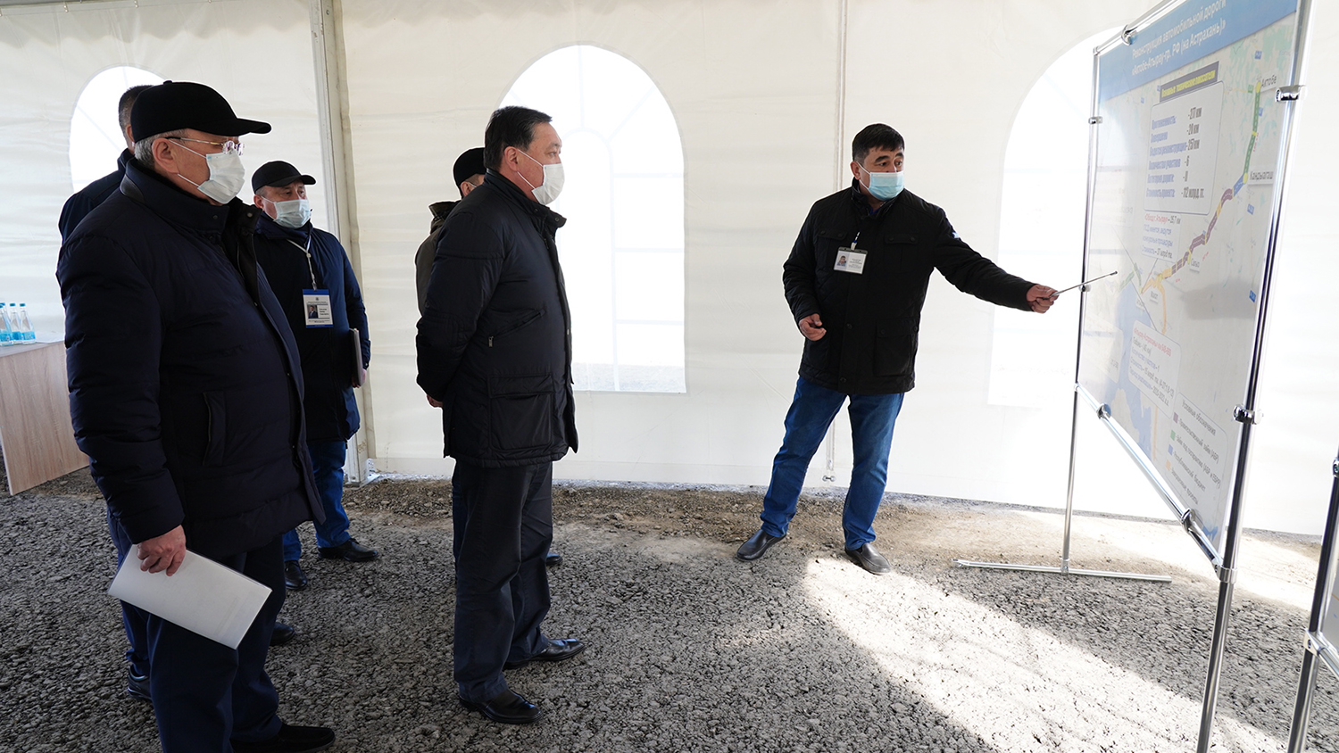 А.Мамин Батыс өңірінің ірі автомагистралін реконструкциялау барысын тексерді