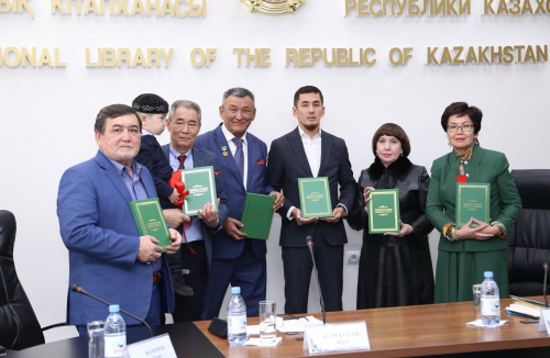 Қаламгердің биобиблиографиясы жарық көрді
