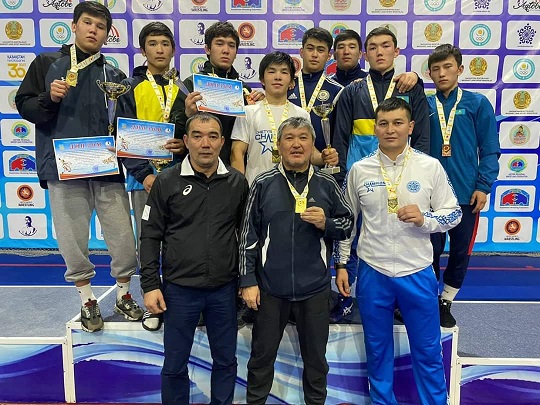 Есенкелдіні еске алды