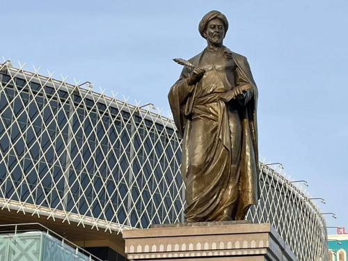 Елордада Әбу Насыр әл-Фарабиге ескерткіш қойылды