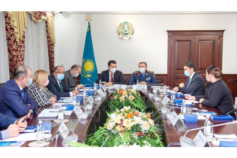 Ерлан Тұрғымбаев Ұлттық кеңес мүшелерімен кездесті