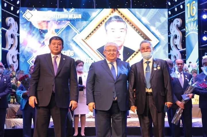 Мемлекеттік хатшы Атырау облысының азаматтарын марапаттады