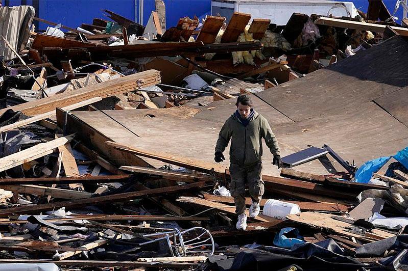 АҚШ-тың бірнеше штатында жойқын торнода ғимараттарды қиратып кетті