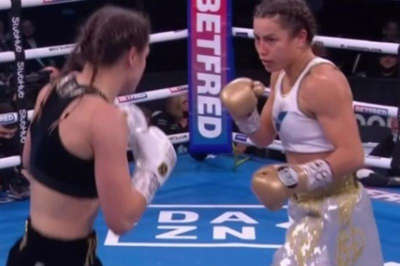 Боксшы Фируза Шәріпова қарсыласынан жеңіліп қалды