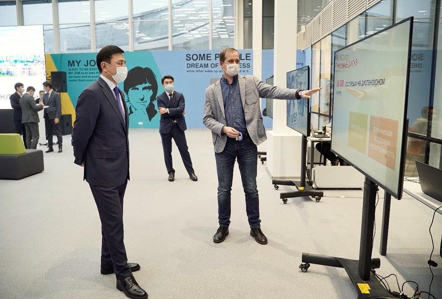 Көлгінов елордада іске асырылған IT-жобалар жайлы айтты