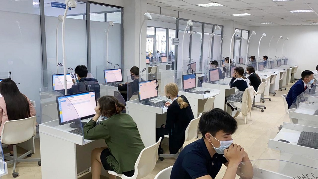 Тест пен түлектер «текетіресі»