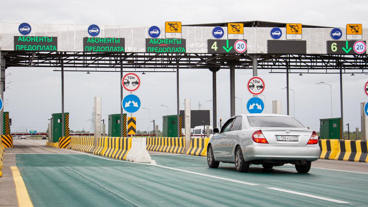 Ақылы автожолдардан 8 млрд теңгеден астам қаржы түсті