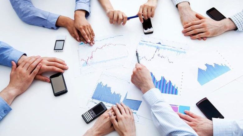 Әуелгі мәселе – тұрақты жұмыс