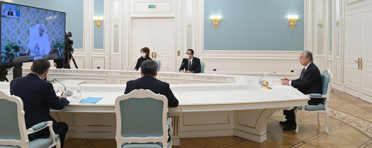 ,н