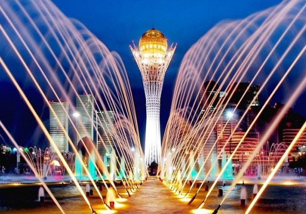 Елордада субұрқақ алаңдары іске қосылды